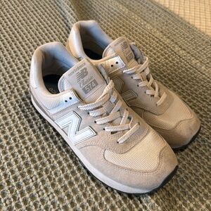 Women’s New Balance 574 great condition